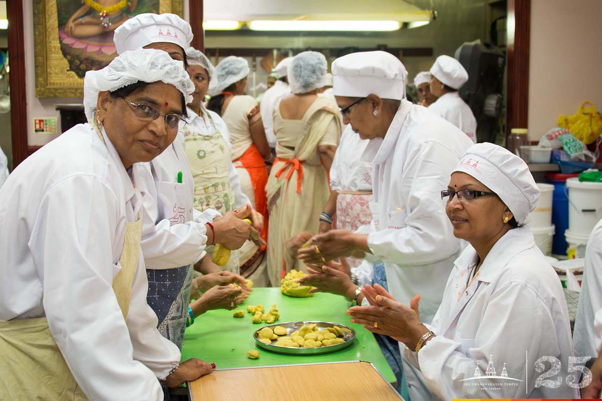 ©1987-2017 SKS Swaminarayan Temple East London